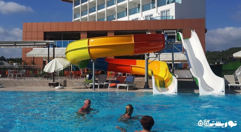 سرسره هایهتل نیل بهیر ریزورت اند اسپا